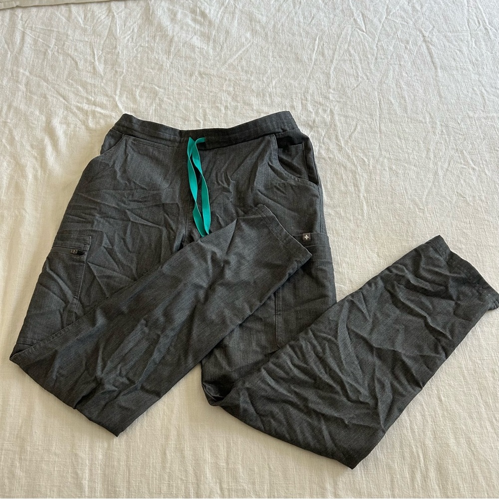 Women's figs grey scrub pant with Teal Accent